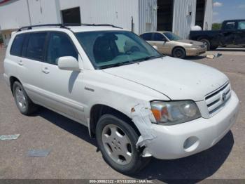  Salvage Toyota Highlander