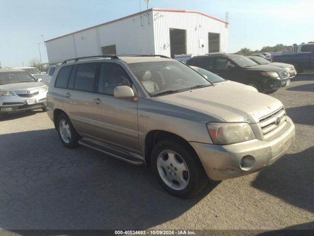  Salvage Toyota Highlander