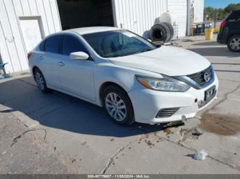  Salvage Nissan Altima