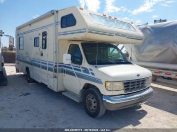  Salvage Winnebago Minnie Winnie