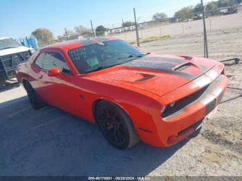  Salvage Dodge Challenger