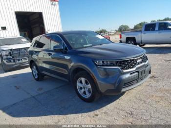  Salvage Kia Sorento