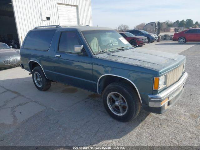  Salvage Chevrolet Blazer