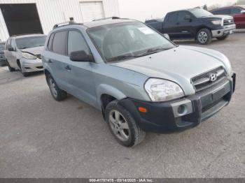  Salvage Hyundai TUCSON