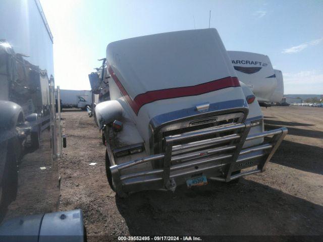  Salvage Freightliner Fld