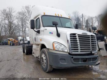  Salvage Freightliner Cascadia 125