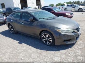  Salvage Nissan Maxima