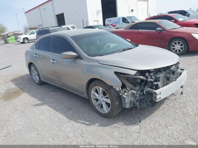  Salvage Nissan Altima