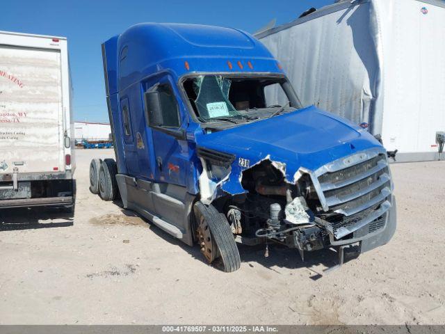  Salvage Freightliner New Cascadia 126