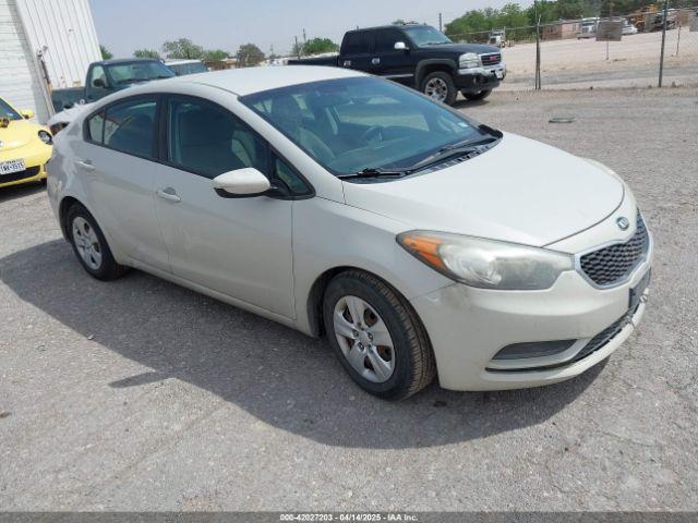  Salvage Kia Forte