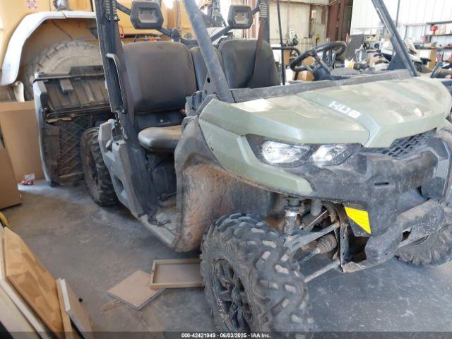  Salvage Can-Am Defender
