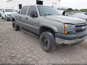  Salvage Chevrolet Silverado 2500