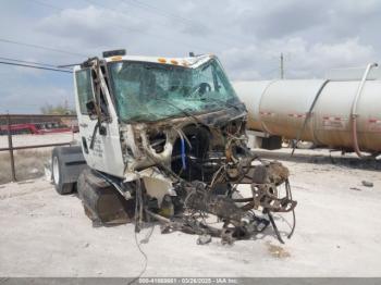  Salvage International 8600
