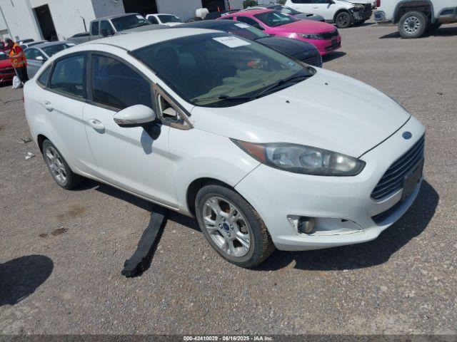  Salvage Ford Fiesta