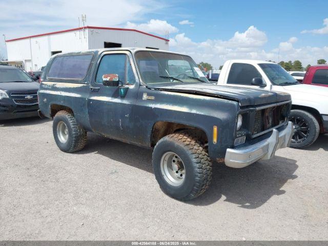  Salvage Chevrolet Blazer
