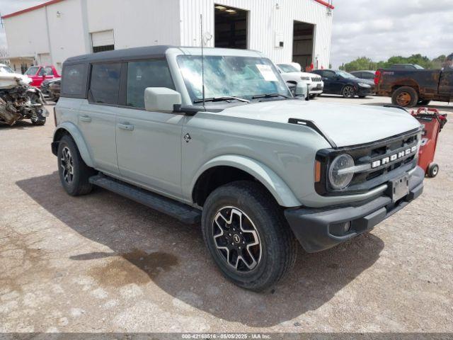  Salvage Ford Bronco