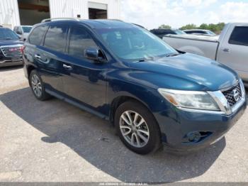  Salvage Nissan Pathfinder