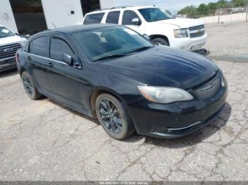  Salvage Chrysler 200
