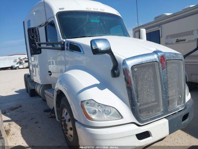 Salvage Kenworth T680