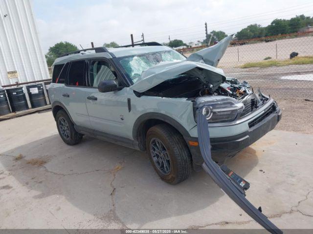  Salvage Ford Bronco