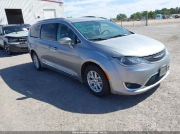  Salvage Chrysler Pacifica