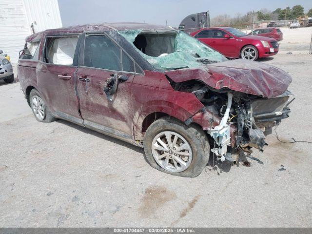  Salvage Kia Carnival