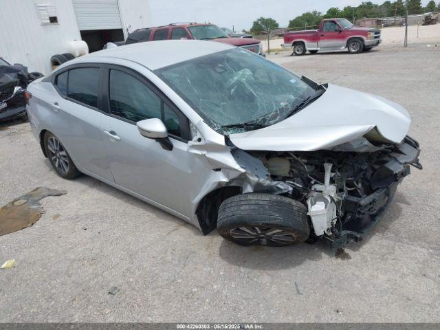  Salvage Nissan Versa
