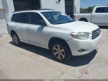  Salvage Toyota Highlander