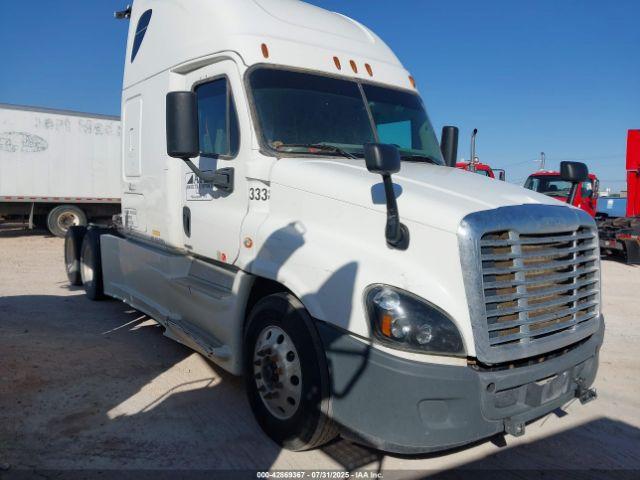  Salvage Freightliner Cascadia 125