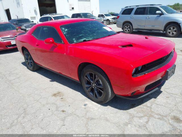  Salvage Dodge Challenger