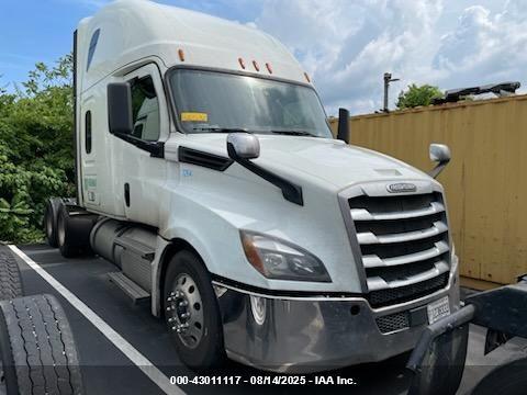  Salvage Freightliner New Cascadia 126