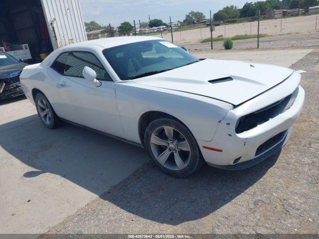  Salvage Dodge Challenger