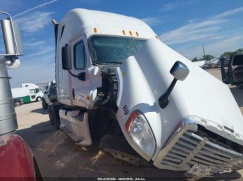  Salvage Freightliner Cascadia 125
