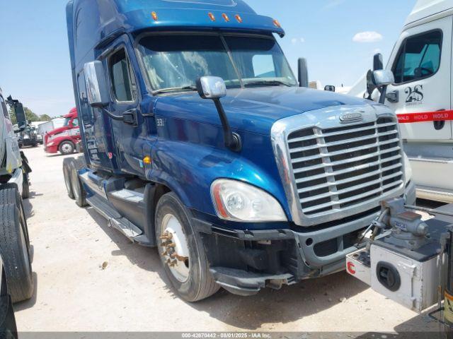  Salvage Freightliner Cascadia 125