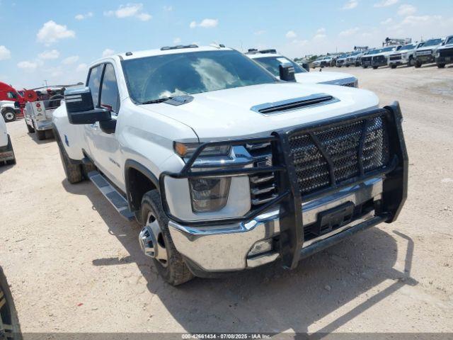  Salvage Chevrolet Silverado 3500