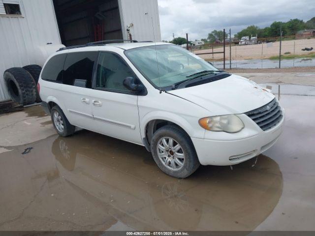  Salvage Chrysler Town & Country