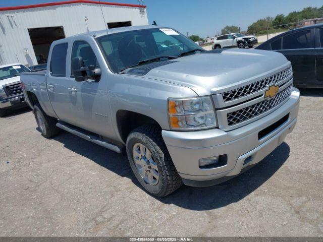  Salvage Chevrolet Silverado 2500