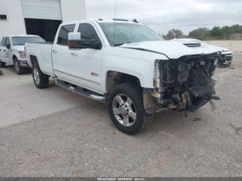  Salvage Chevrolet Silverado 2500