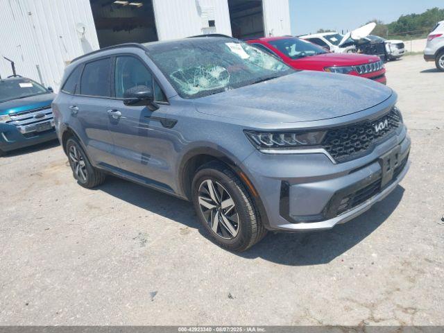  Salvage Kia Sorento