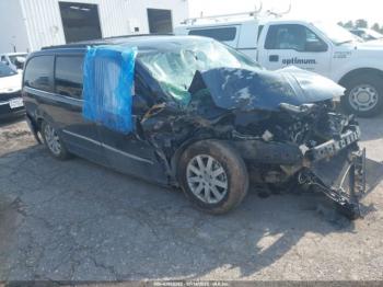  Salvage Chrysler Town & Country