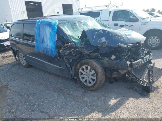  Salvage Chrysler Town & Country