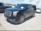 GMC Yukon Denali Image 5
