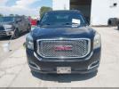 GMC Yukon Denali Image 11