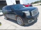 GMC Yukon Denali Image 4