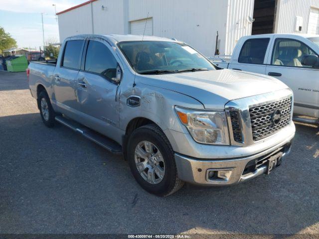  Salvage Nissan Titan