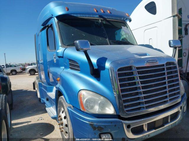  Salvage Freightliner Cascadia 113