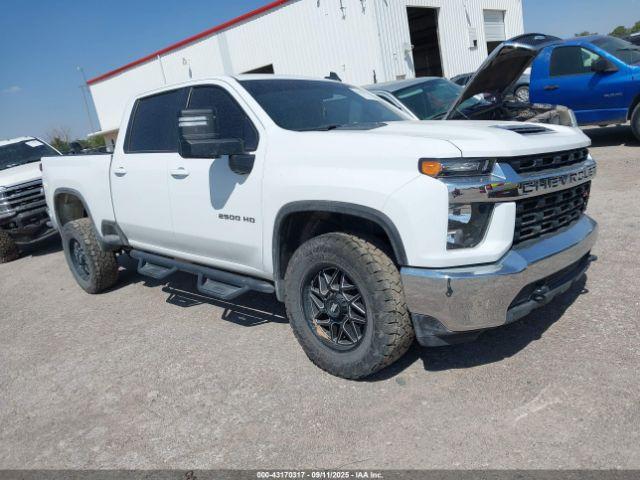  Salvage Chevrolet Silverado 2500