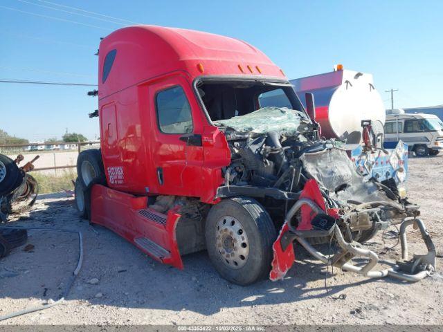  Salvage Freightliner New Cascadia 126