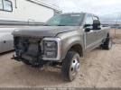Ford F-350 Lariat Image 3