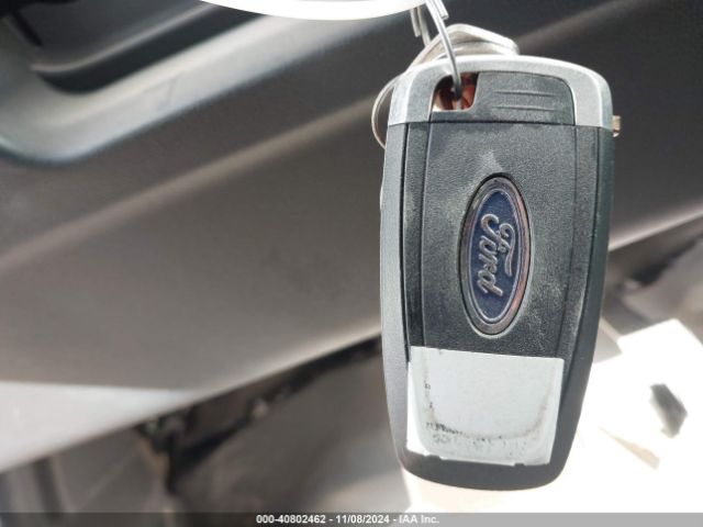 Ford F-350 Lariat Image 8